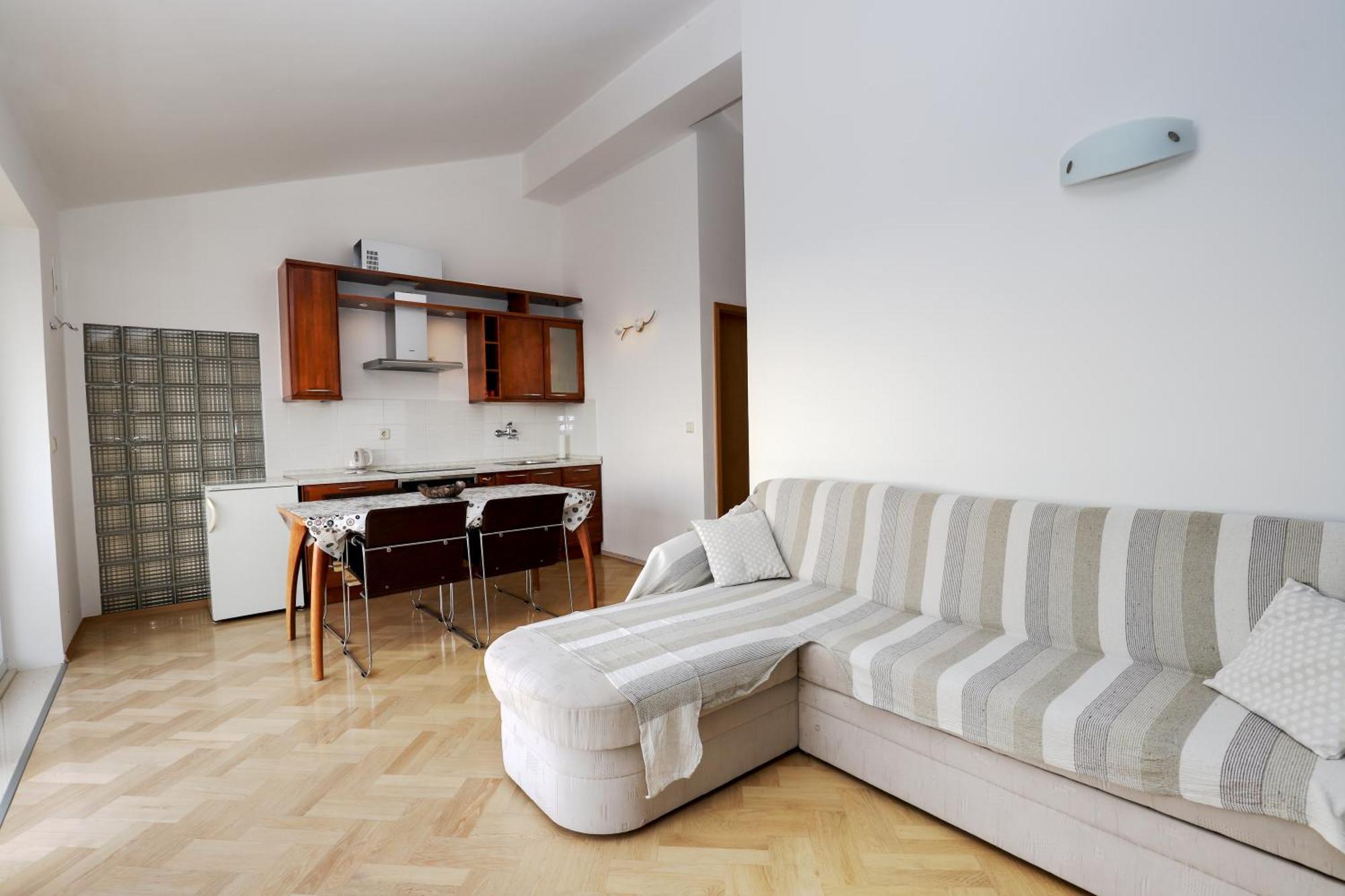 Simic Apartment *